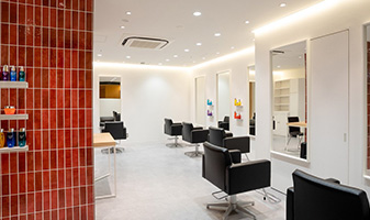 mani CREARE
シャポー小岩店